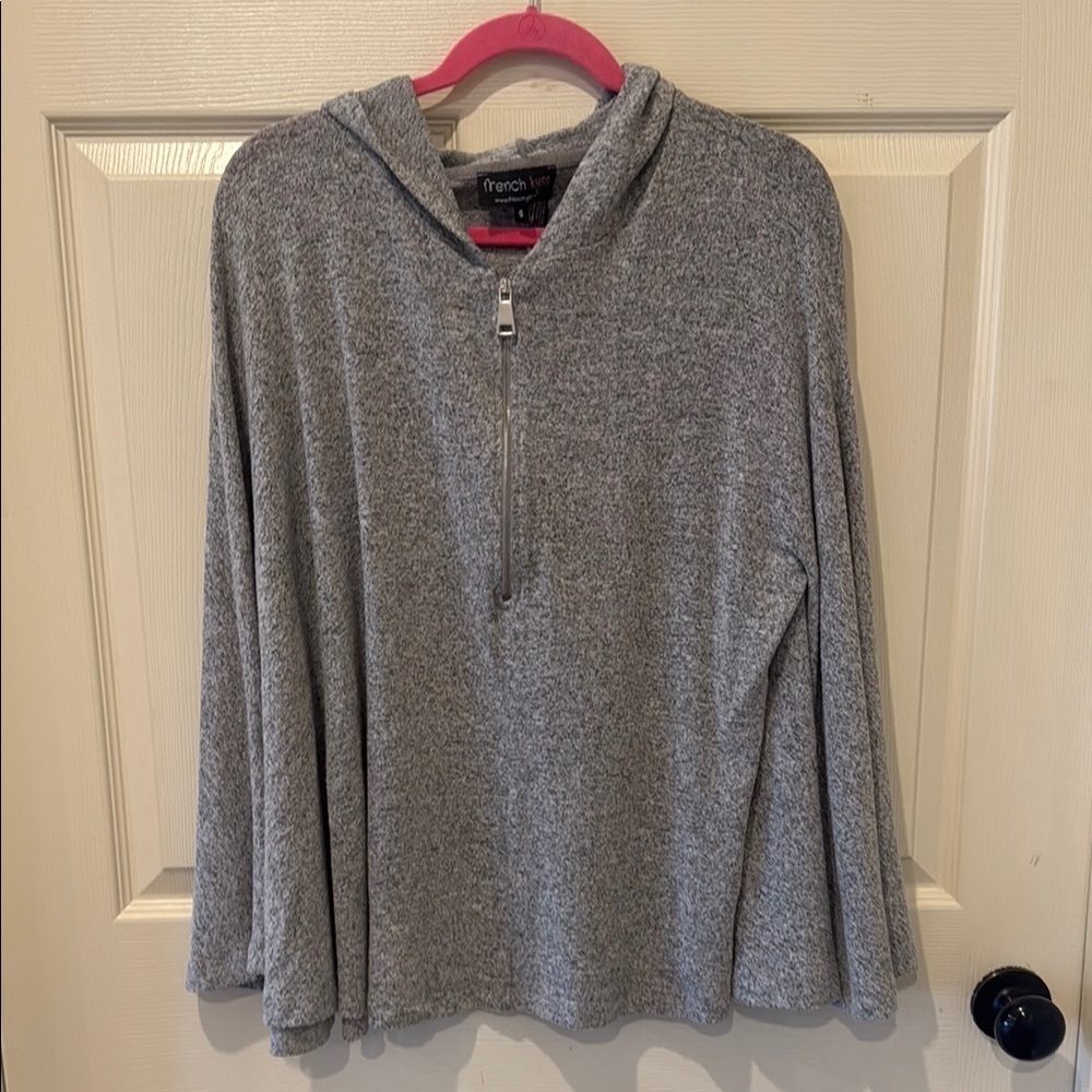 French Kyss grey half zip poncho, small 🔵